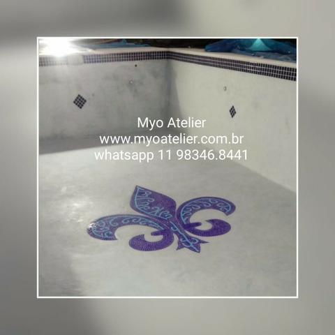 Mosaico Piscina, flor de lis, mandala