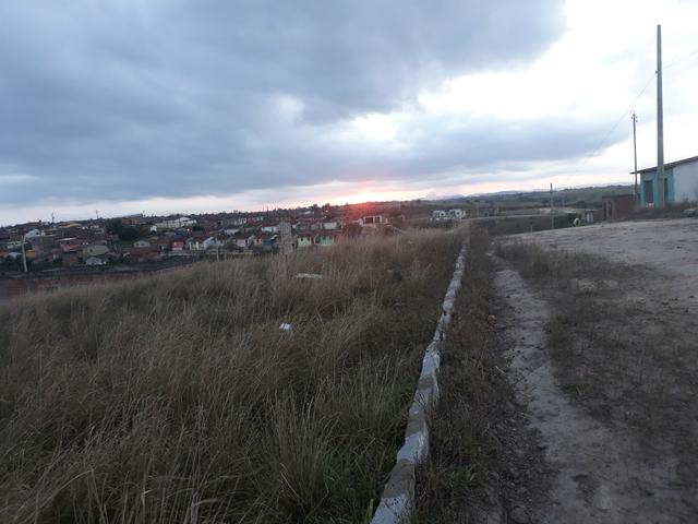 Vendo ou troco esse terreno no loteamento Canaã em lagoa do carro - Foto 3