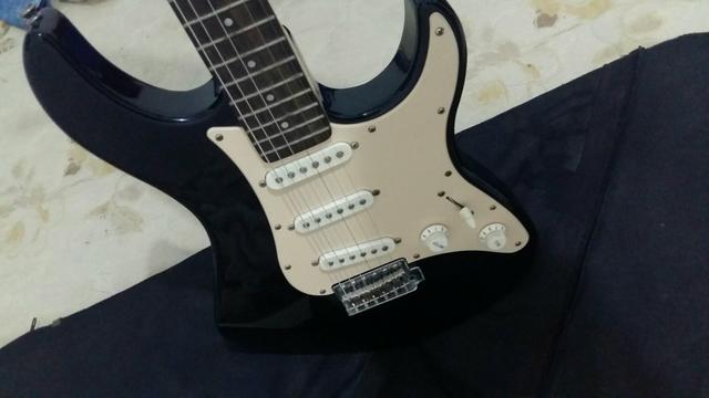 Guitarra em bom estado - Foto 2