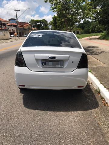 Fiesta Sedan 1.6 completo - 2014