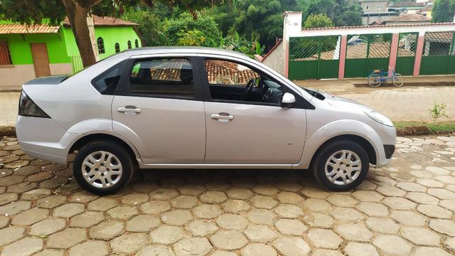 Ford Fiesta Sedan SE 2014 - Foto 2