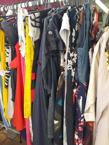 Vendo tudo loja de roupas - Foto 2