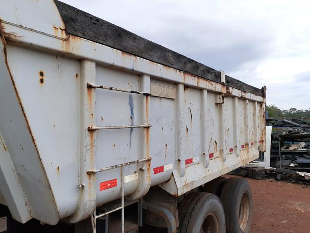 Caçamba truck