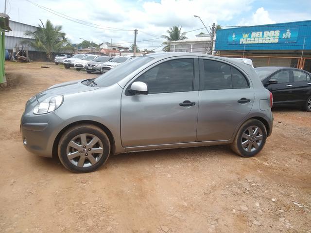 Nissan march