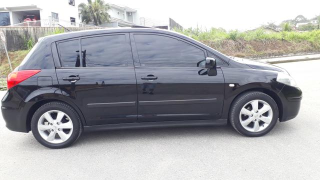 Tiida automático com teto solar 2011 - Foto 6