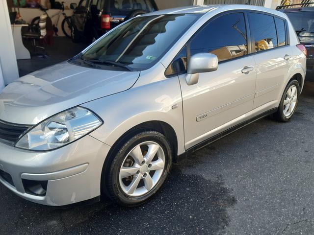 Tida Hatch, S 1.8 Total Flex ano 2012 cor Prata Completo - Foto 4