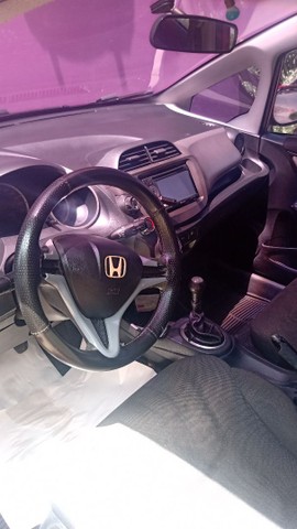 HONDA NEW FIT 2009