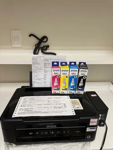 Impressora colorida com cartuchos de tinta