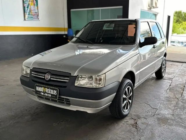 FIAT Uno Mille Economy Way 1.0 Fire 4p. Prata 2010 - Campo Grande