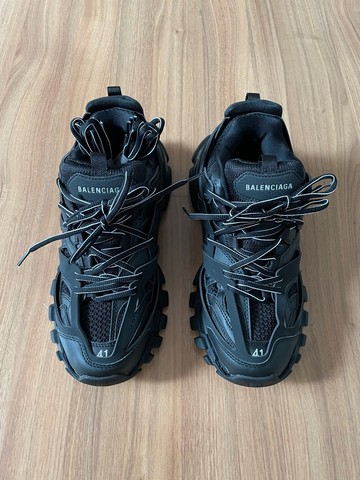 balenciaga track olx