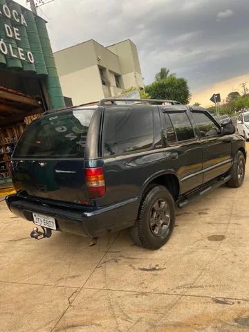 Blazer 4.3 V6 Aut. 4P. em Ribeirão Preto Gasolina 00/00 Preto