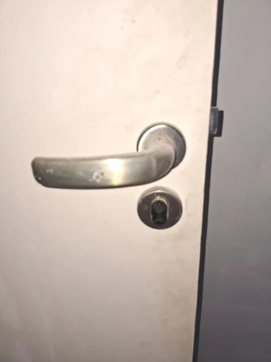 Vendo porta completa Portas e Janelas Centro, Guarapari 1347089990