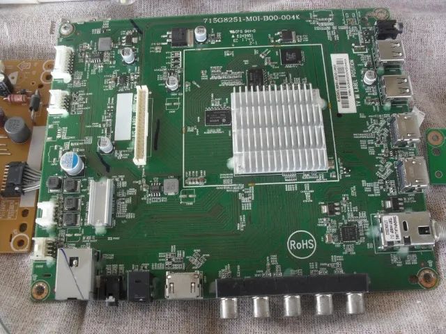 Tv aoc 32  le 32s5970 placas - Foto 2