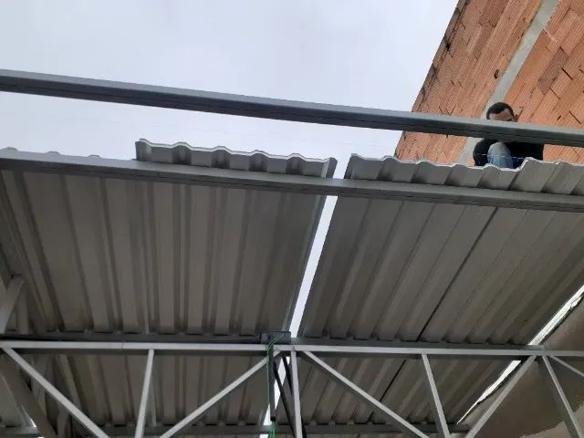 Calha Resolvemos Vazamentos Reparo em Telhado - Foto 3