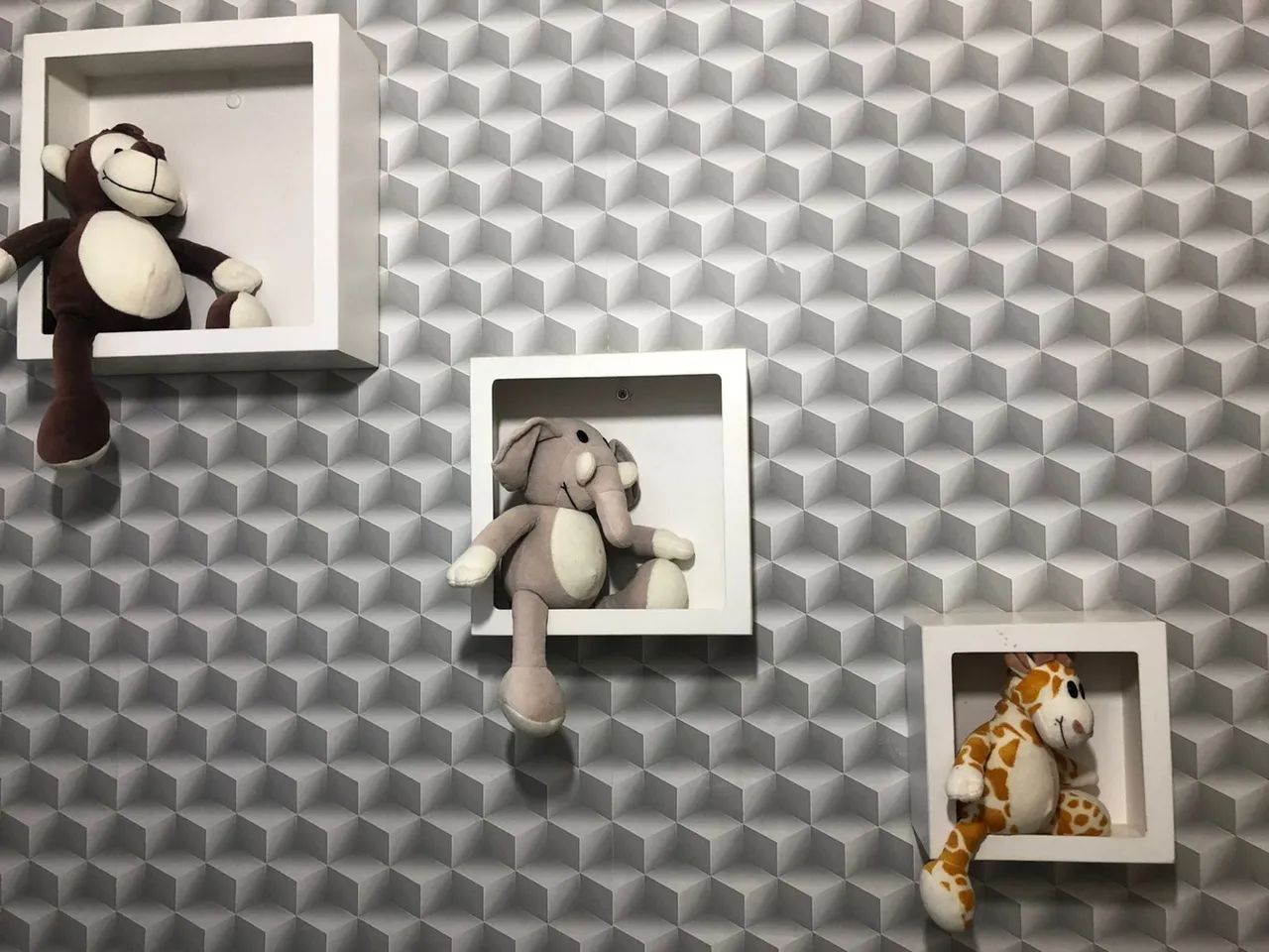 03 nichos com pelúcia inclusa 