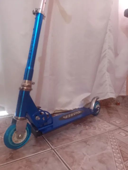Patinete Infantil Azul - R$  35.00