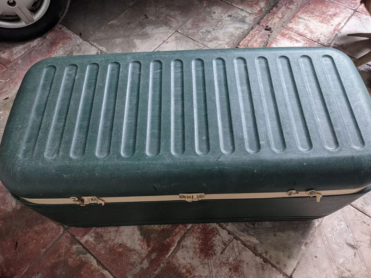 Caixa térmica grande 