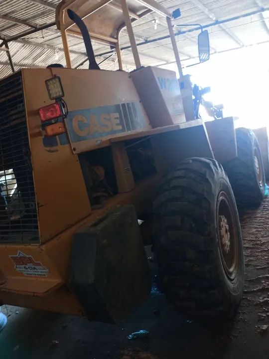 Pá carregadeira W20