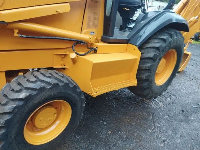 Retroescavadeira case 580 L 4x4 - Foto 5