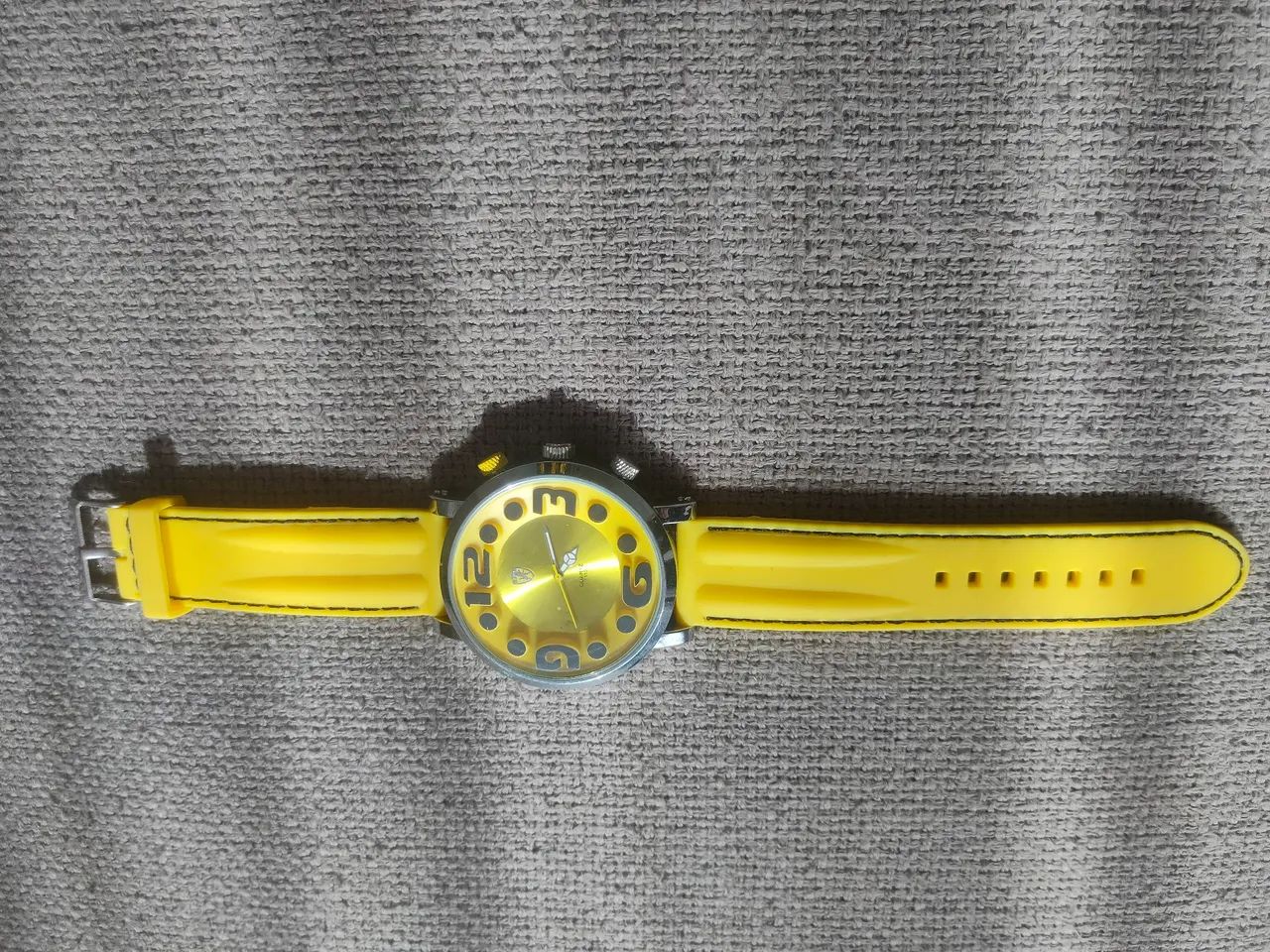 Relógio Ferrari pulseira borracha  - Foto 4