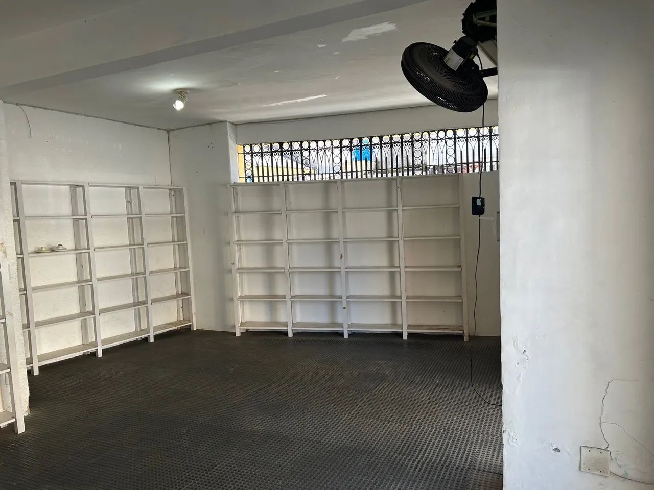 ALUGO PONTO COMERCIAL EM ROMA - Foto 4