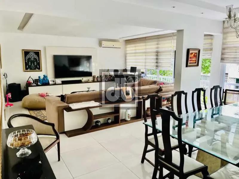 Apartamento à venda em Ipanema, 4 quartos, vaga de garagem e com excelente localização
