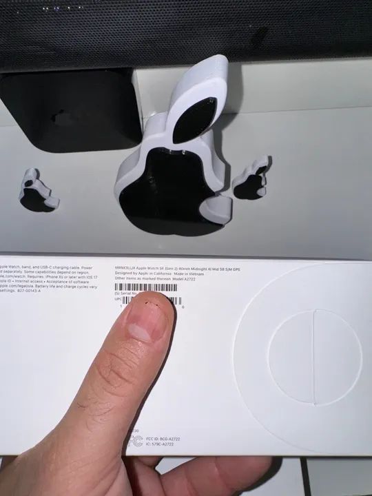 Apple Watch SE Segunda Geração 44mm cor Midnight preto  - Foto 2