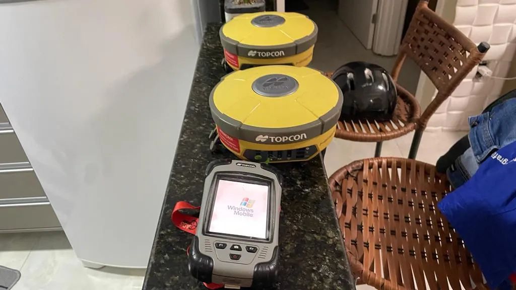 Topcon HIPer V GPS GLONASS RTK Base e Rover 410-470 MHz - Foto 6