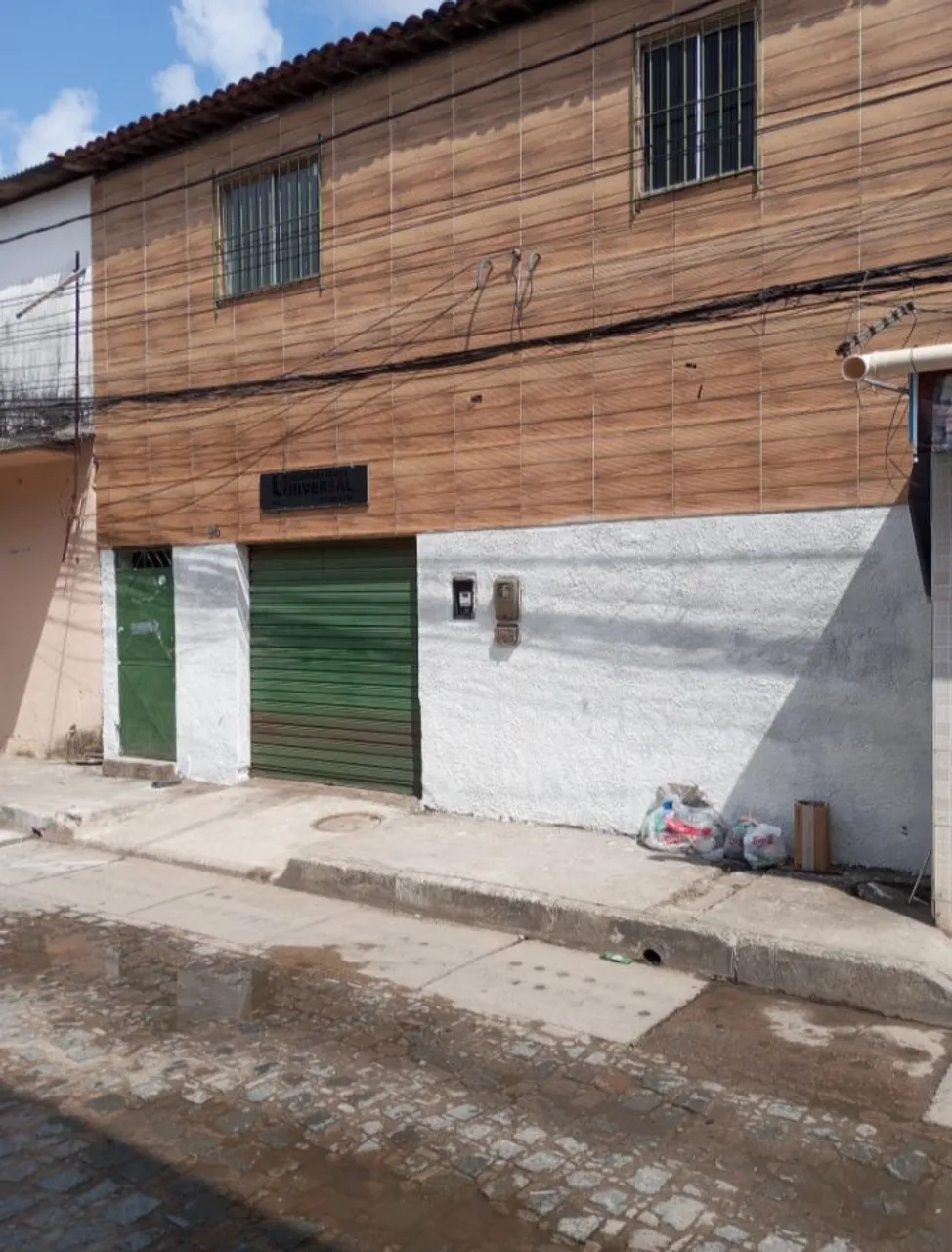 Ponto Comercial / Galpão TÉRREO - Comércio/Lojas/ Depósito/Oficina/Salão/Igreja/Outros