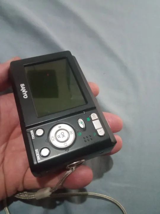Câmera Digital Sanyo 8.1 Mega Pixels . Completa  - Foto 2
