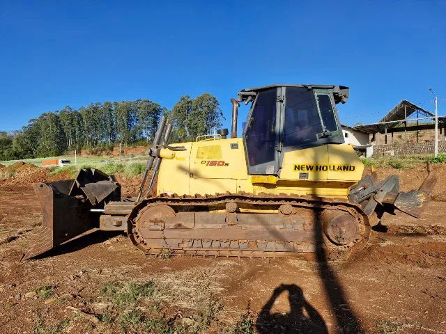 Trator de Esteiras New Holland D150b ano 2013 com 11.600 horas  - Foto 5