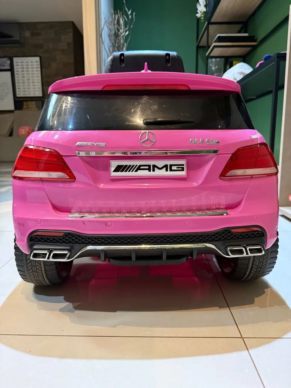 Carrinho Elétrico Infantil Mercedes-Benz AMG Rosa - Foto 3