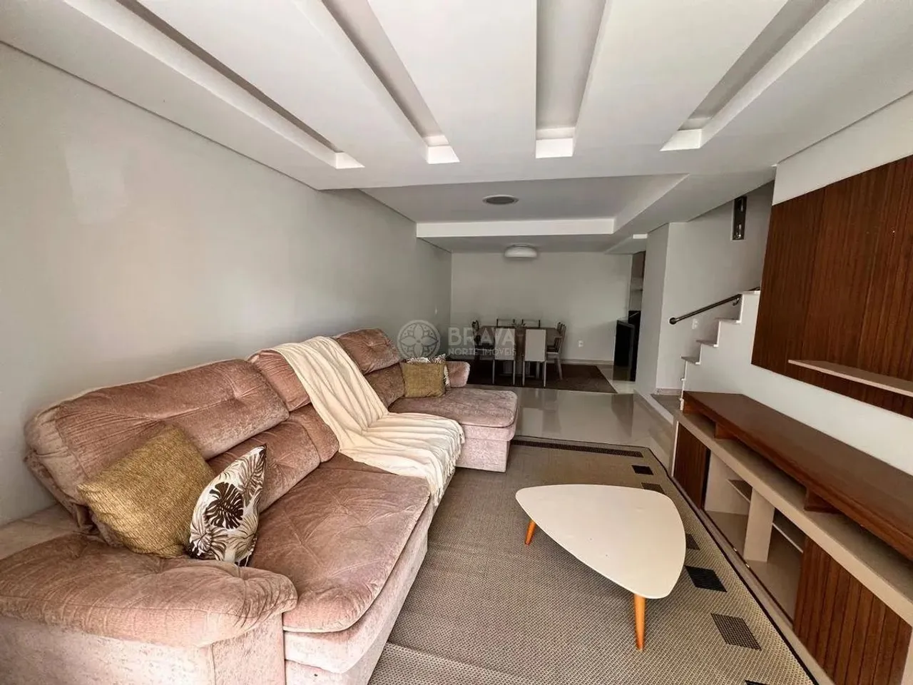 TRIPLEX - PRAIA DOS AMORES EM BALNEÁRIO CAMBORIÚ