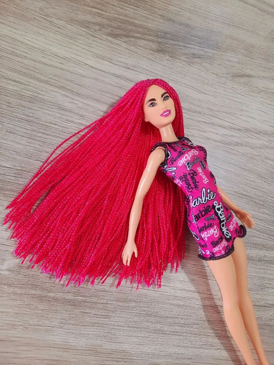 boneca barbie rosa