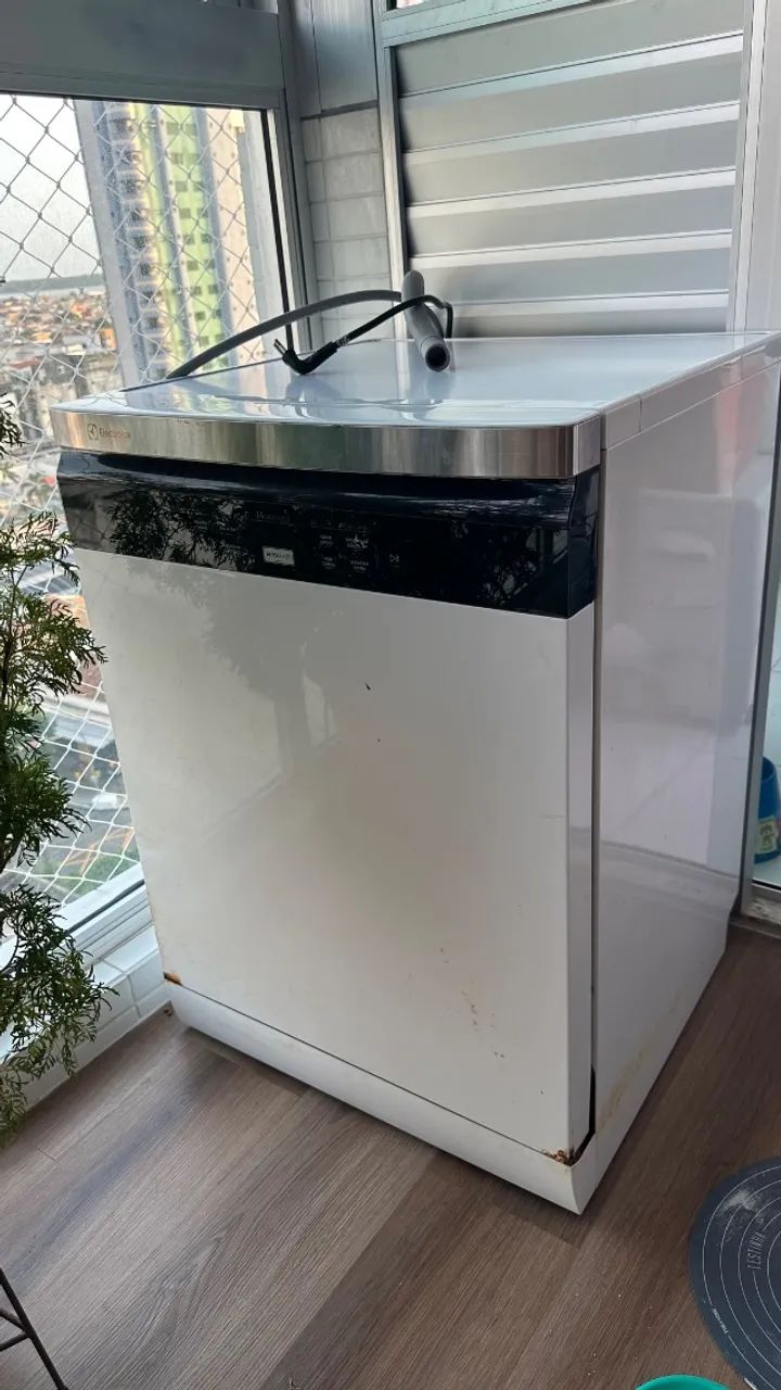 Lava louças 14 serviços Electrolux - Foto 2
