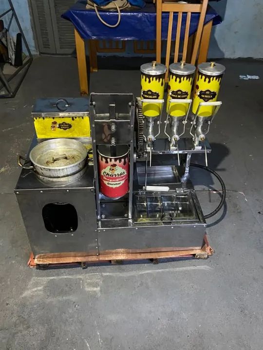 Máquina de Churros Completa - 4 Sabores