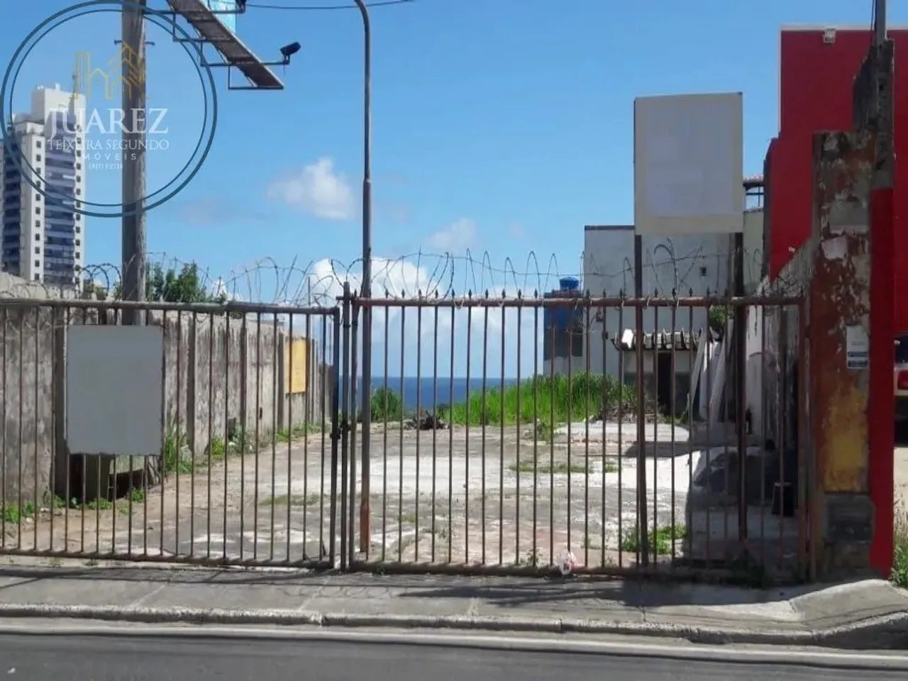 TERRENO PARA VENDA NA CARDEAL DA SILVA, FRENTE PARA AVENIDA, ÁREA TOTAL DE 588M2!
