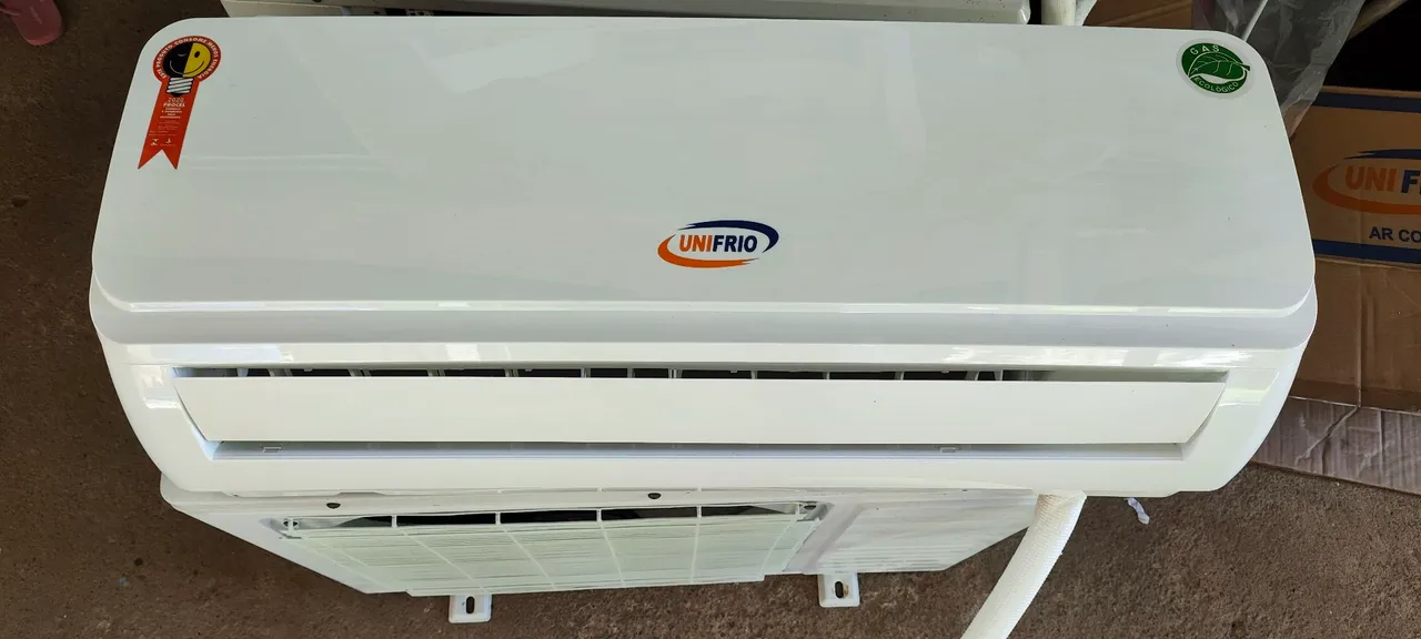 Ar Condicionado Split Unifrio 12 mil instalado