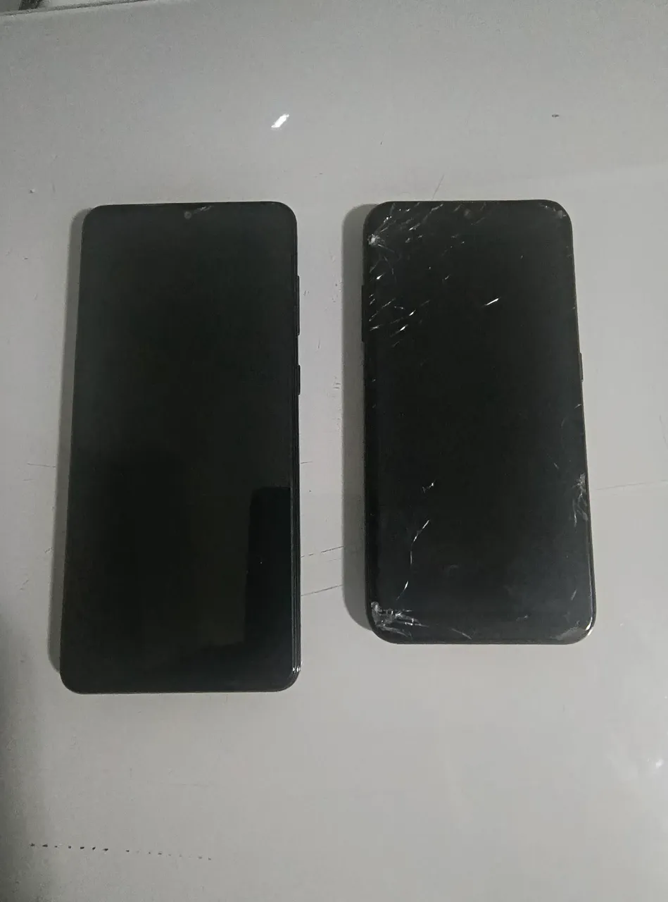Smartphones apenas com display quebrado