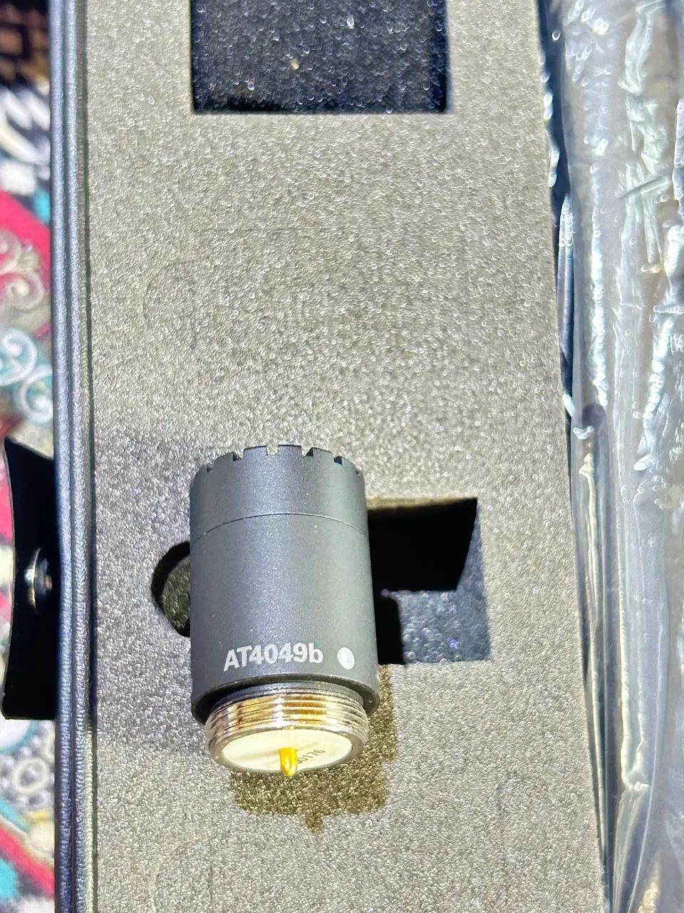 Microfone de uso profissional Audio-technica AT4049b - Foto 3