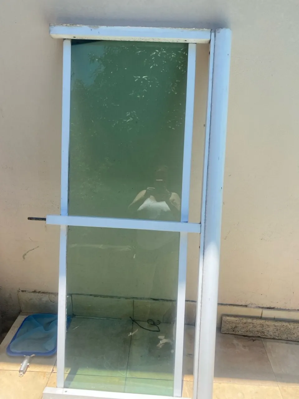Guarda corpo vidro verde temperado, alumínio branco 430,