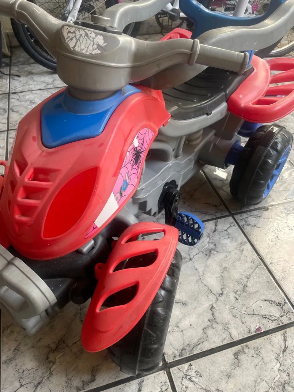 Quadriciclo Infantil Spiderman - Foto 5