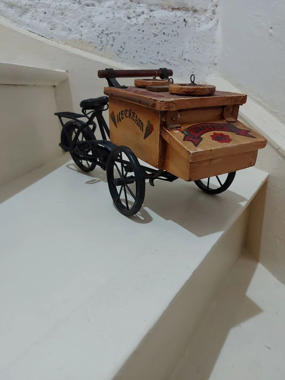 CARRINHO DE SORVETE EM MINIATURA ANTIGO