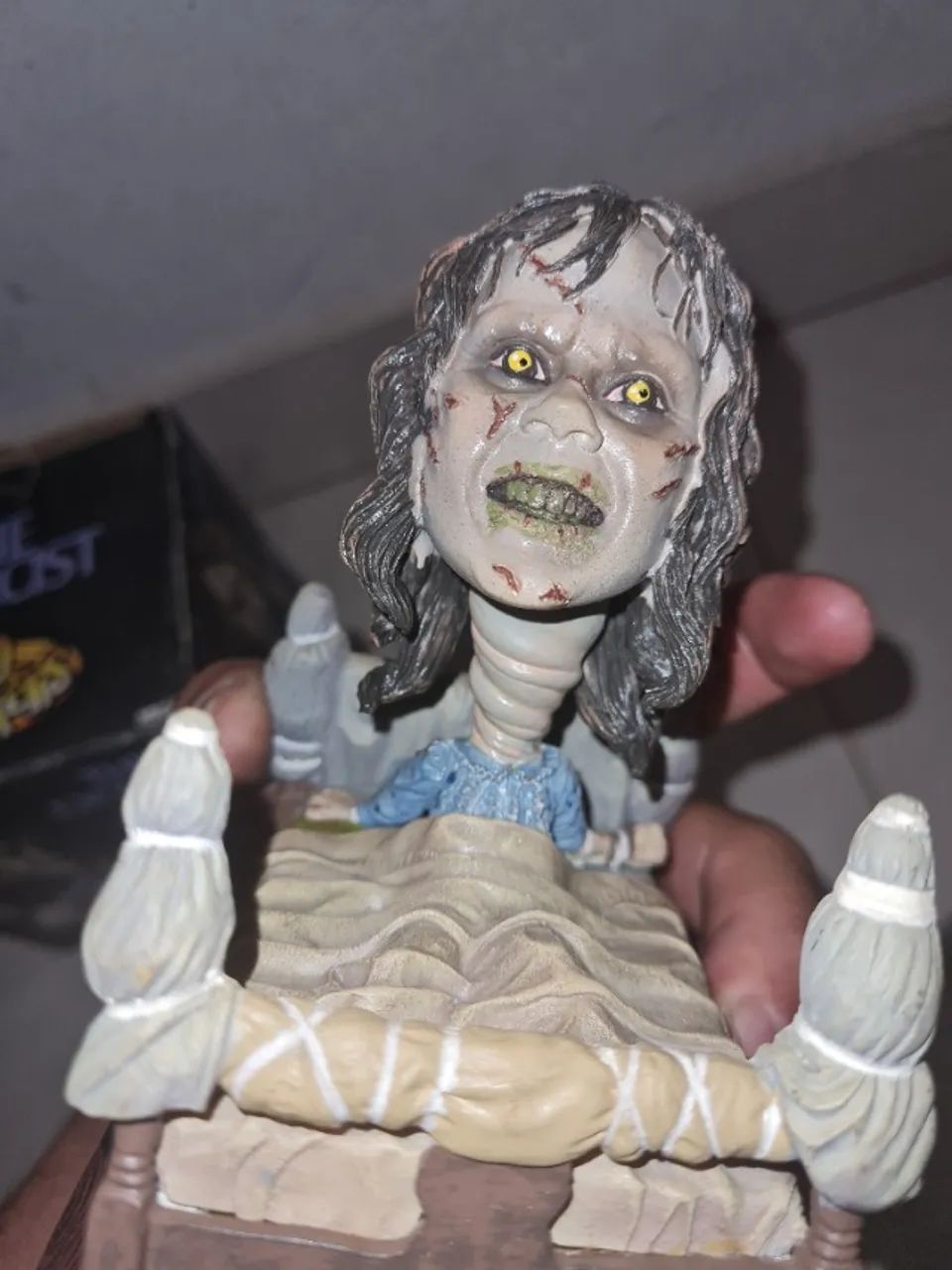 Action Figure Regan O Exorcista Head Knockers Neca - Foto 5