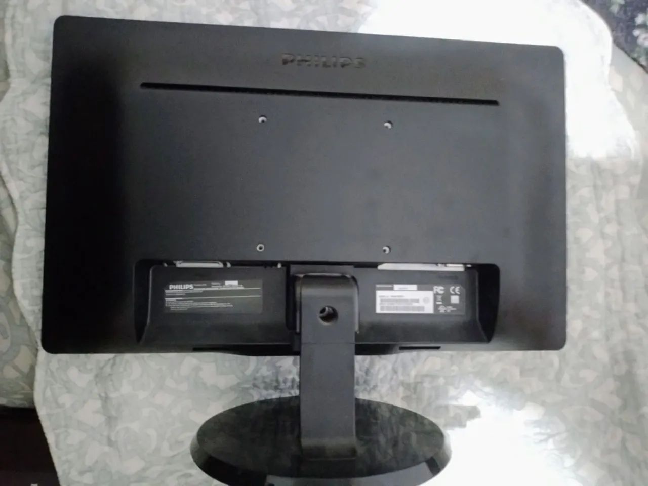 Monitor Philips 19" LCD funcionando - Foto 3