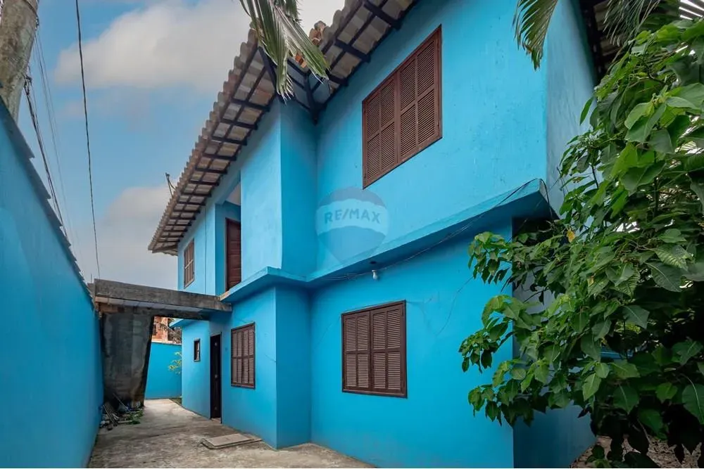 Casa à venda 4 quartos, sendo 2 lofts por R$230.000,00 - Rasa