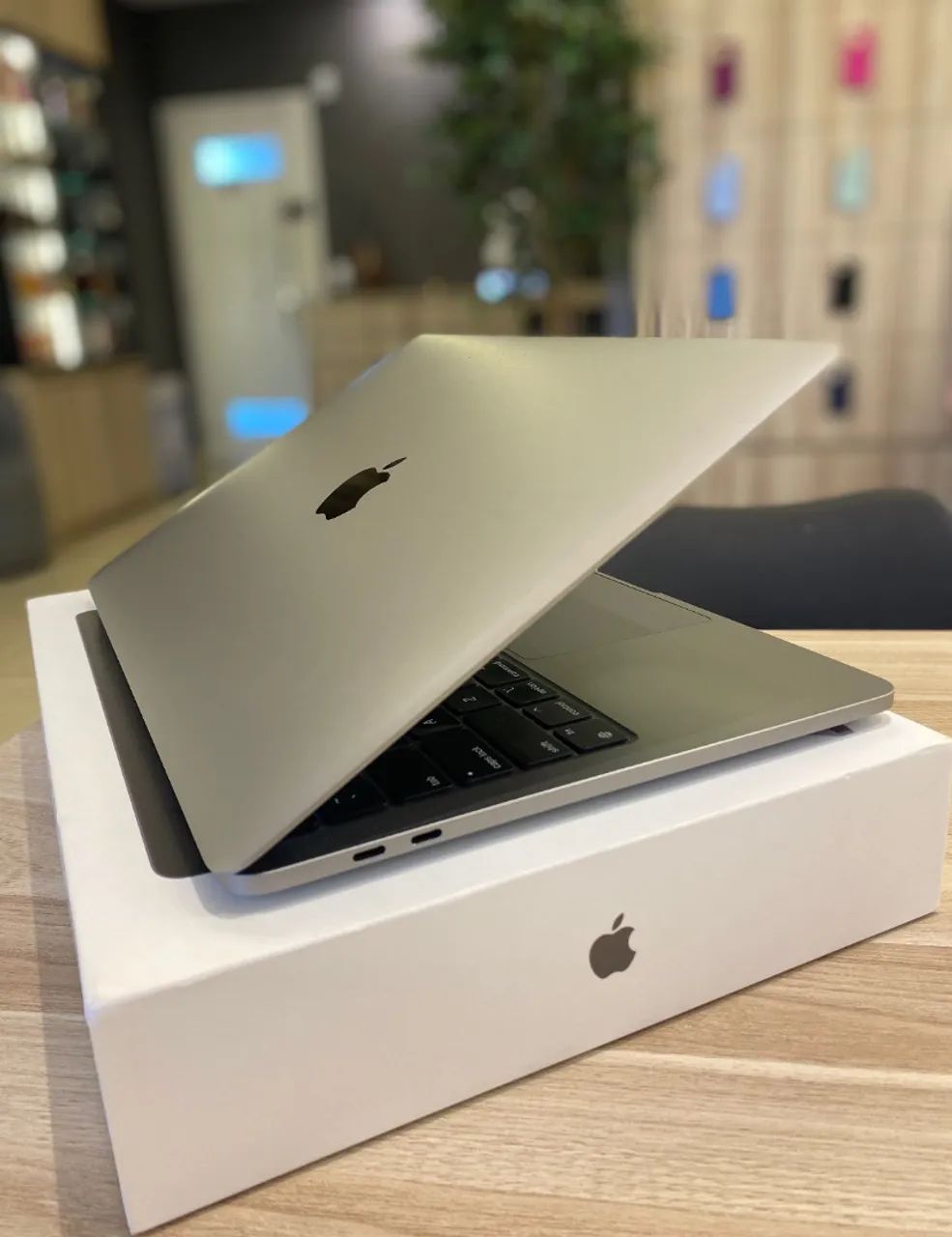 MacBook Pro M1 512GB | 8GB | 211 ciclos - bateria 89% - Seminovo
