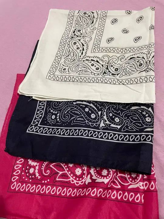 3 Bandanas estampadas
