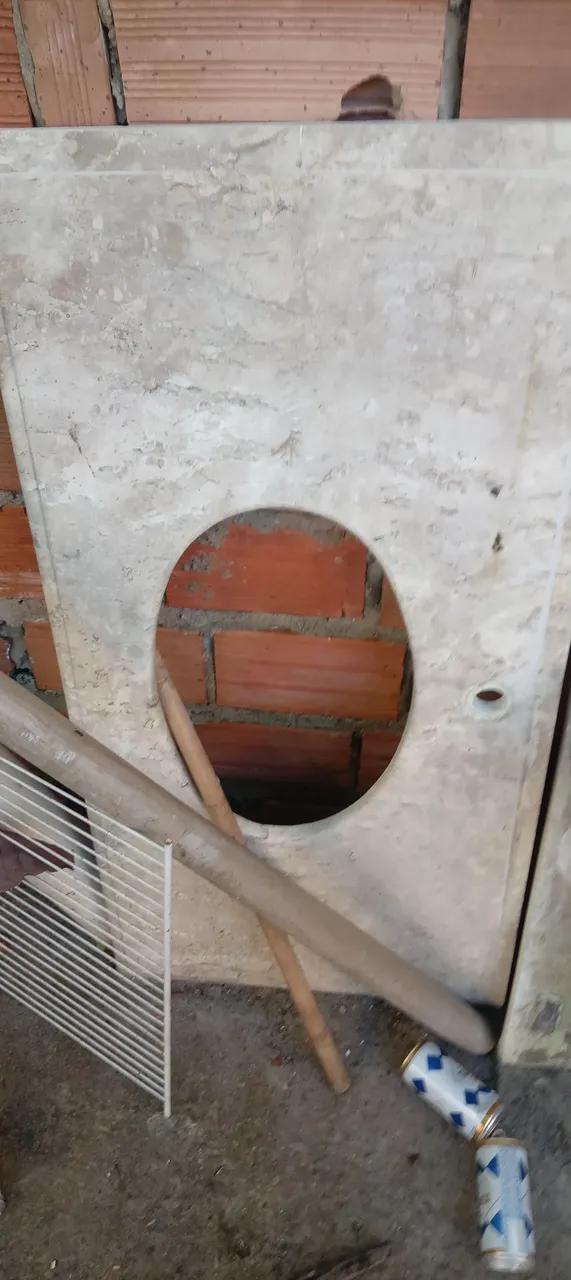 Cuba de Pedra com furo sem a cuba