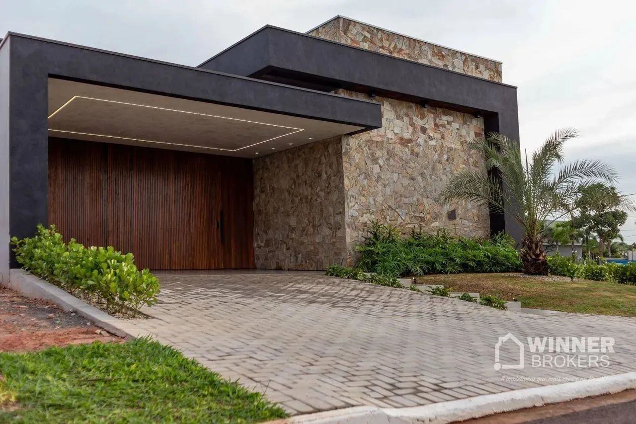 Suítes m² por R$ 1.500.000 - Jardim São Jorge - Paranavaí/PR
